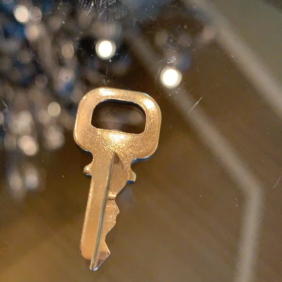 Authentic Lock and Key Set #310 - Picture 6 of 10